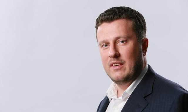 Бигус показал всю роскошь официально нищего нардепа Яценко