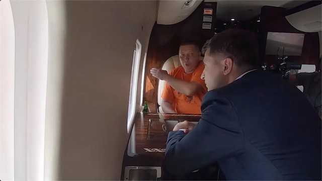 На Харьковщине Зеленский оценил масштабы вырубки лесов с вертолета