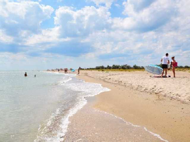 Отдыхающим на заметку: на популярном курорте назвали «самых плохой пляж»