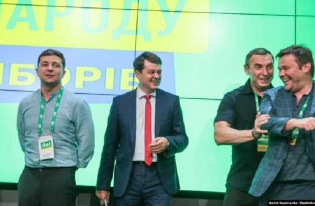 "Слуга народу" ймовірною голосуватиме за продовження особливого статусу Донбасу