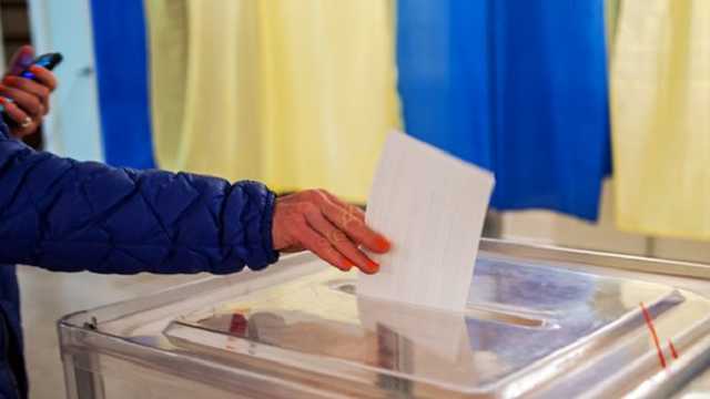 Мажоритарщики, победившие в Киеве. Кто они?