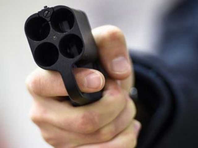 В Николаеве вор открыл огонь по полицейским с балкона