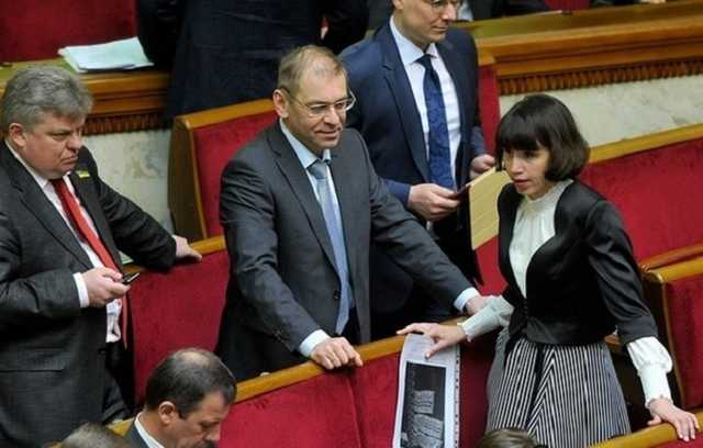 Пашинский, Черновол и Винник: в НСЖУ назвали не попавших в Раду нардепов-врагов прессы