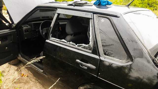 Под Киевом полицейские устроили погоню за водителем ВАЗа. У него нашли два пистолета