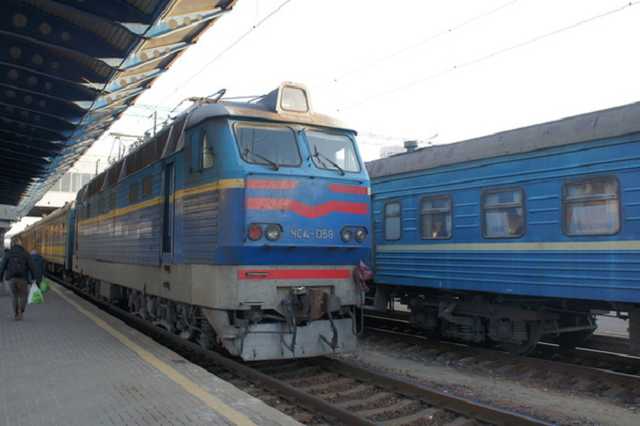 На Хмельнитчине из поезда загадочно исчез ребенок: его нашли мертвым