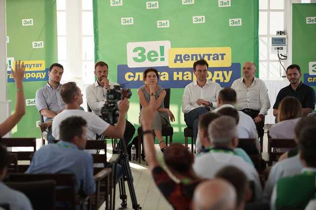 “Це реально жєсть”: усі депутати від “Слуги народу” махнуть на тиждень в Трускавець