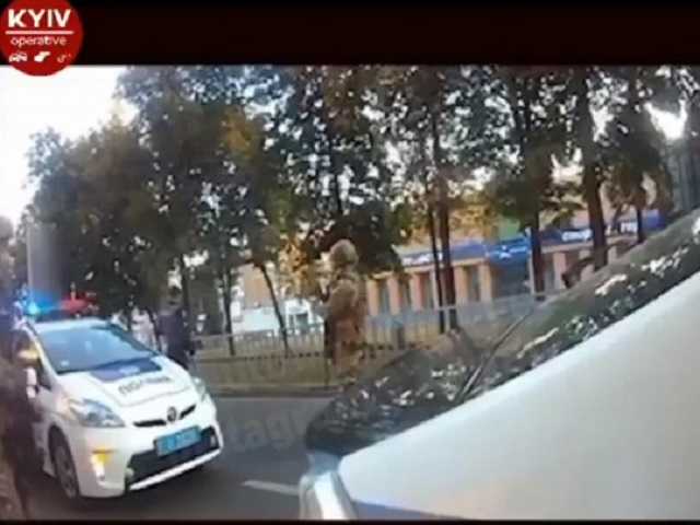 Спецназ КОРД задержал патрульных, которые остановили Range Rover генерала полиции