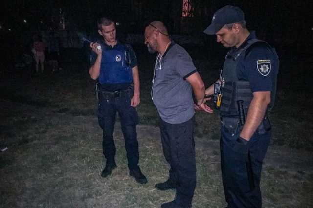 В Киеве пьяный ветеран АТО напал с ножом на людей