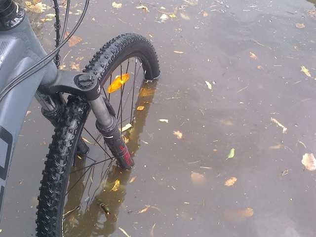 «Виталька бетон рулит»: киевляне возмутились из-за очередного потопа после дождя