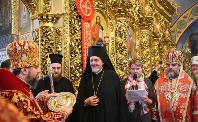 Важливо, щоб українці об’єдналися навколо ПЦУ та Епіфанія, – єпископ Константинопольський Еммануїл