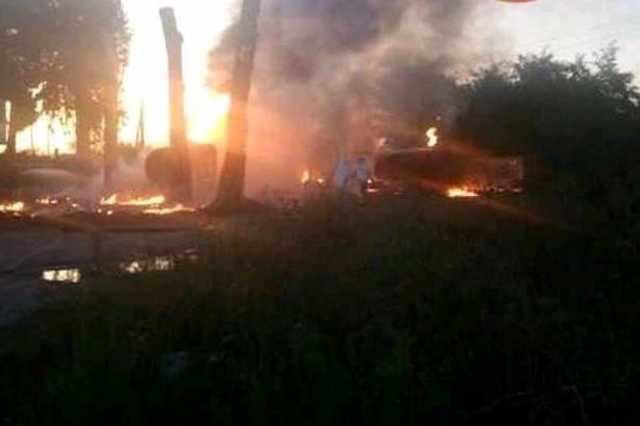 На автозаправке под Киевом вспыхнул мощный пожар