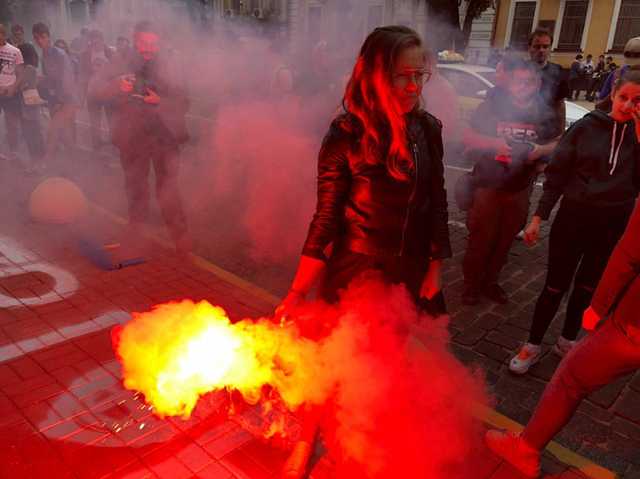 Під СБУ відбулася акція “Хто замовив Катю Гандзюк?”