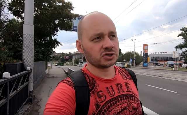 Дешевая водка и квартиры: блогер из РФ призвал россиян переезжать в «ДНР»