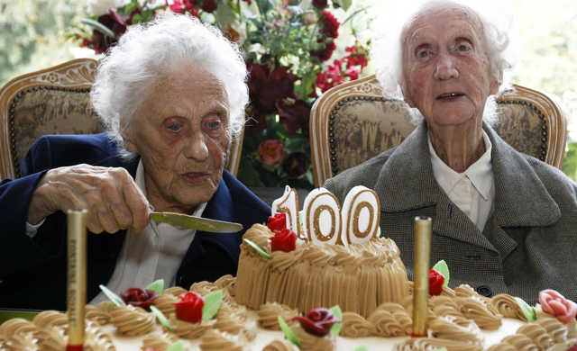 Соціологи розповіли, скільки 100-літніх людей живе в Житомирі