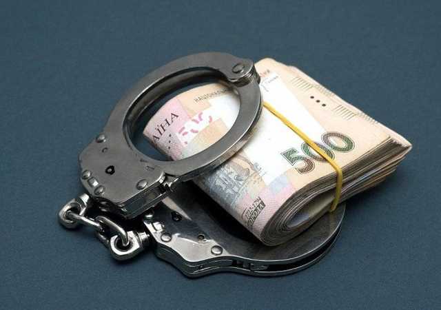 В Ровенской области начальника полиции задержали на взятке в 39 тысяч