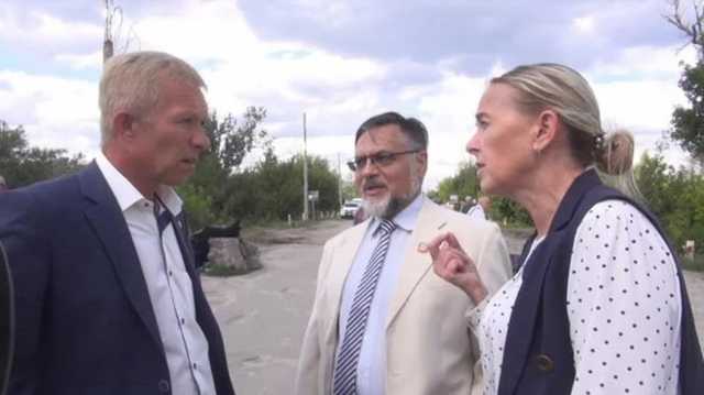 Станицу Луганскую сдали террористам