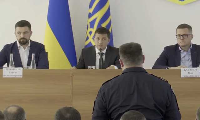 Янтарная мафия: Зеленский в Житомире устроил жесткий разнос чиновникам, всех силовиков уволят