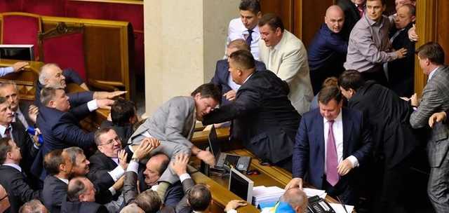 Михаил Подоляк: “Без оппозиции”