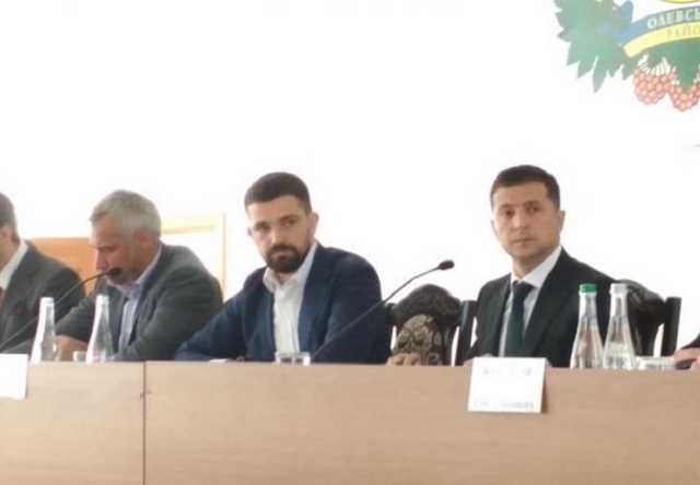 Президент жорстко відповів представнику громади на Житомирщині: не ставте нам умови