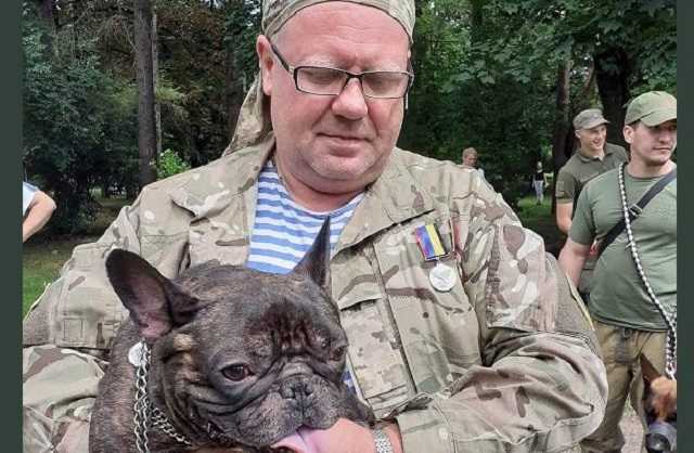 Собак-учасників бойових дій нагородили за службу Україні