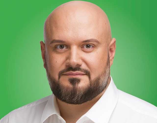 Слуга народа Александр Горобец разместил отчет избирательного фонда у своего клона