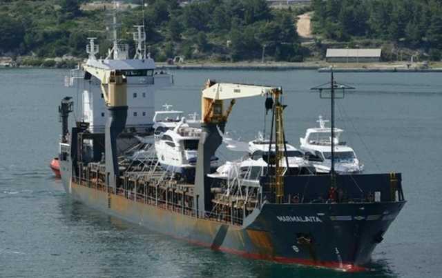 МИД подтвердил захват пиратами одного моряка