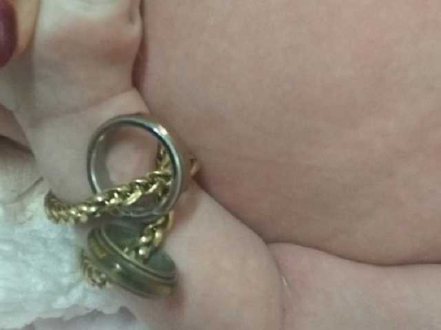В Каменском подбросили младенца: особая примета — пара обручальных колец на руке
