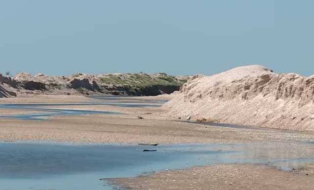 Ничего личного: на "убийстве" курортной жемчужины Украины делают миллионы