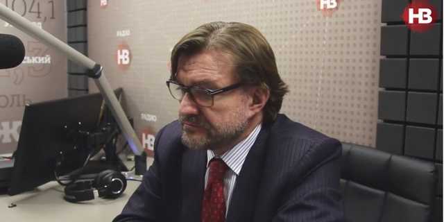 Евгений Киселев будет вести программу на Радио НВ