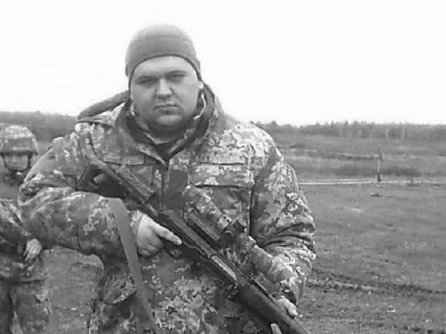 Зеленский посмертно присвоил звание "Герой Украины" Андрею Волосу, закрывшему собой раненого товарища