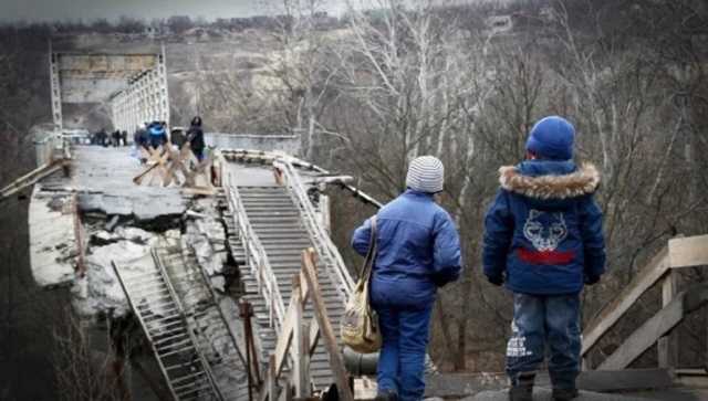 Украинская сторона приостановила демонтаж фортификаций в Станице Луганской