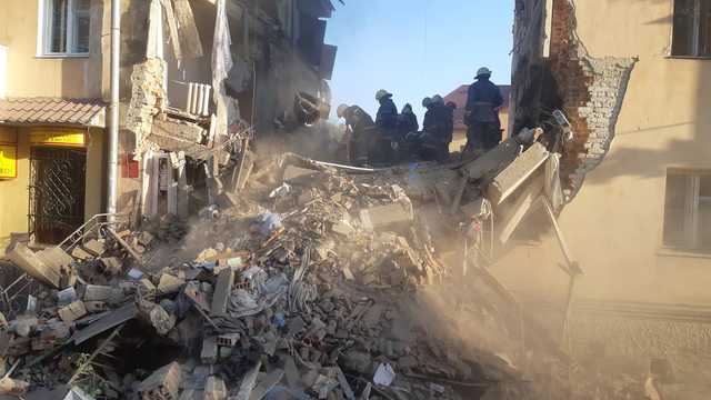 Под завалами дома в Дрогобыче погибло двое жильцов