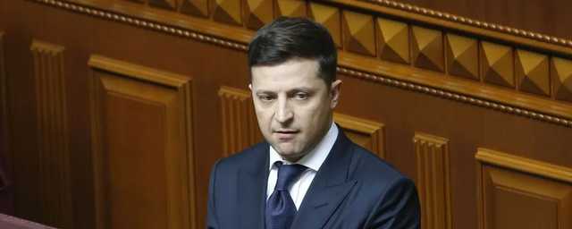 Зеленского обвинили в кумовстве и замыливании глаз