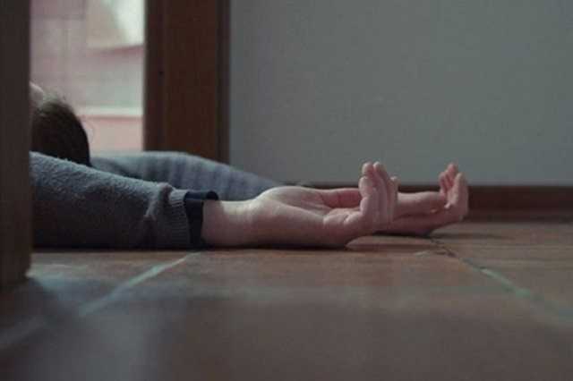 Изрезаны лицо и руки: в Кривом Роге загадочной смертью умерла супружеская пара