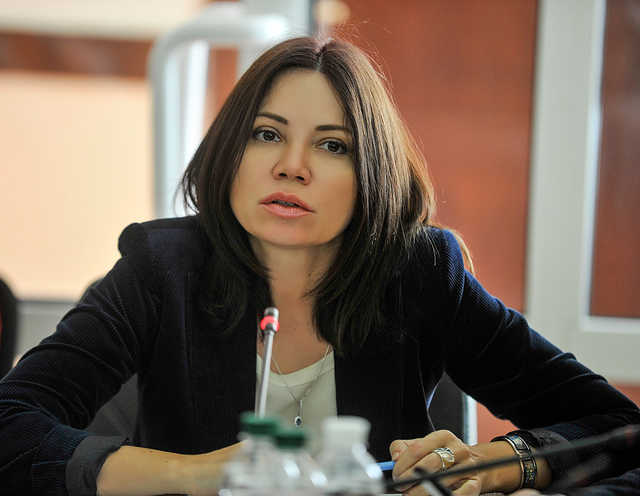 В Раде Сюмар обнималась со своим преемником Шуфричем