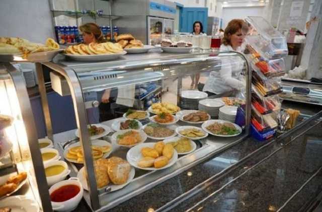 Икра и бифштексы: что едят новоизбранные нардепы в столовой Верховной Рады