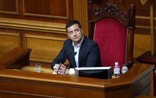 "Что вы орете все время?" Зеленский сорвался на нардепов в Раде