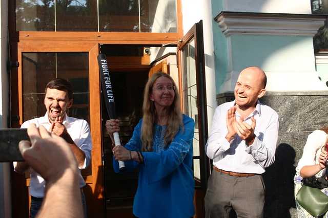 Украинцы пришли к Супрун, чтобы поблагодарить ее за работу