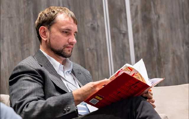 “Не вміє захищати українські інтереси”: В’ятрович жорстко розкритикував Зеленського за поступки полякам