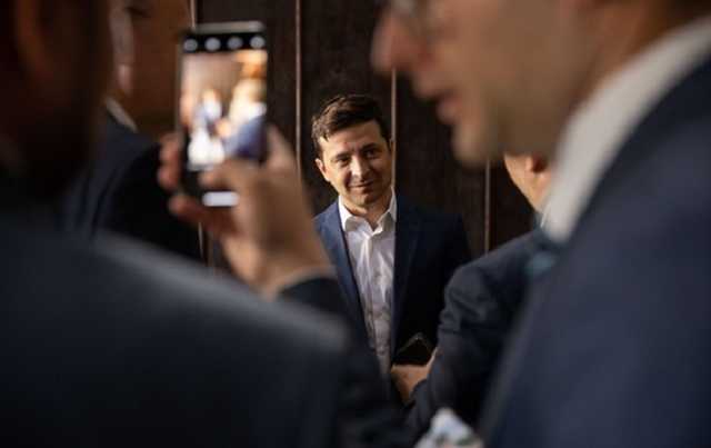 Зеленский об обещанных "посадках": Осенью начнутся