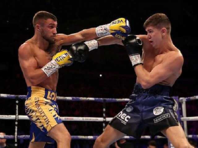 Ломаченко победил Кэмпбелла и объединил три чемпионских пояса