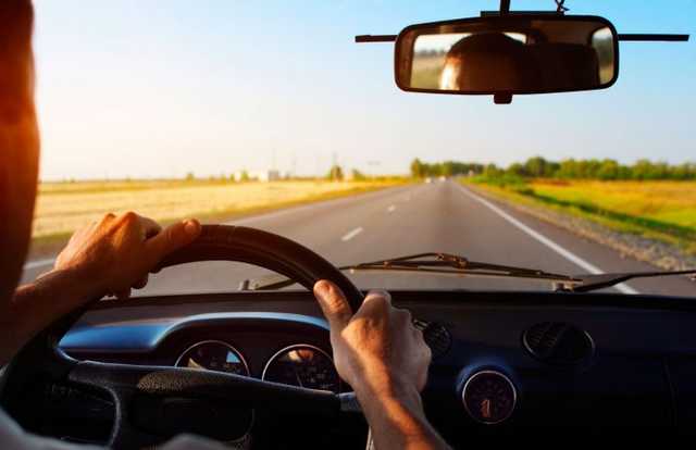 ”Ще простіше”: українським водіям можуть дозволити їздити без прав