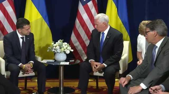 Зеленский встретился с вице-президентом США: появилось видео