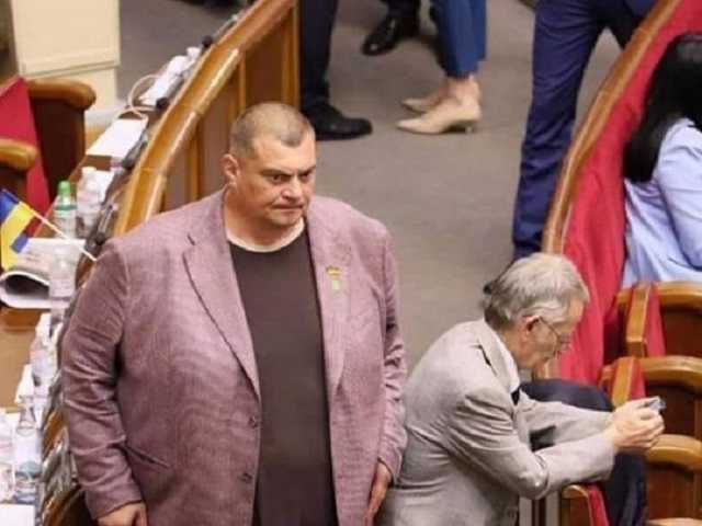 "Я Юзика узнаю по мандату": новый парламент жестко потроллили