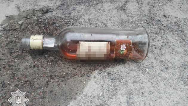 Во Львове женщина хотела напоить шестилетнюю дочь