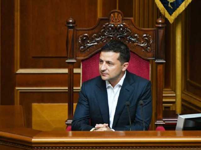 Зеленский отказался обсуждать со "слугами народа" обмен пленниками между Украиной и Россией