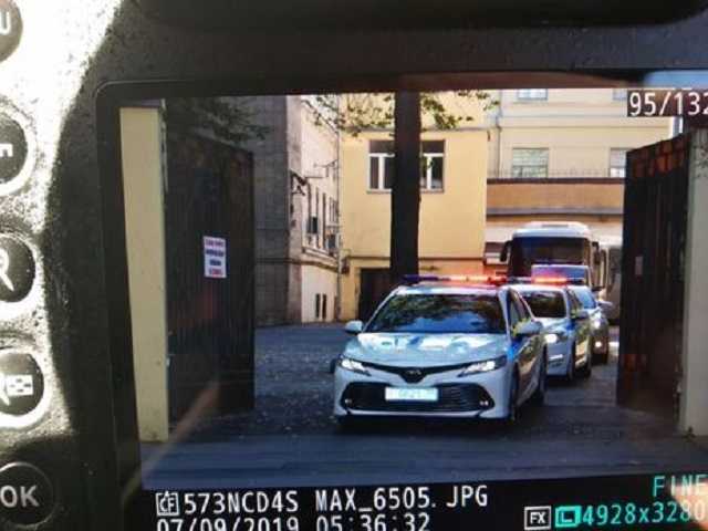 Из “Лефортово” в аэропорт Внуково выехали автобусы военнопленных с сопровождением, – инсайд