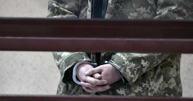 Слезы, объятия, Зеленский. Как встречают моряков в Борисполе