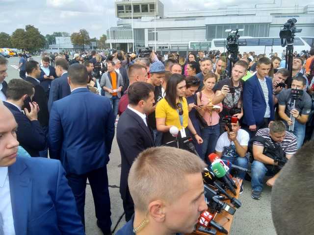 Освобожденный Павел Гриб не поздоровался с Президентом, - СМИ