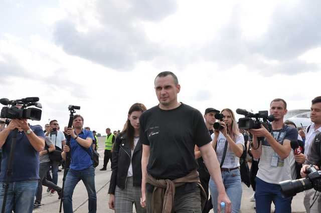 Чотирьом повернутим політв’язням з Криму держава обіцяє надати житло в Києві